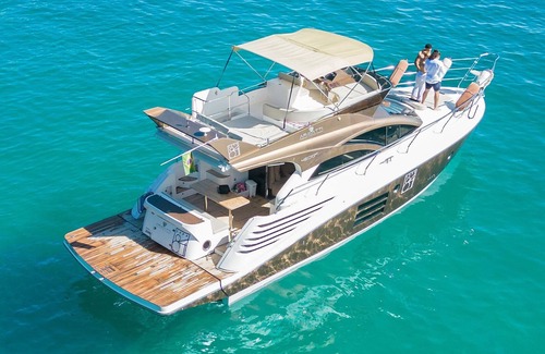 Mangaratiba Boat Rental | Boat Armatti 48 feet Fly Bridge - Boa007