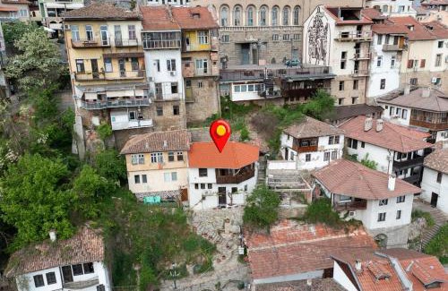 Veliko Tarnovo House | Bobevata guest house - entire house - stunning view old town
