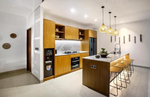 Melayang Villa | Bodacious 6 BR Jungle View Private Villa CYN