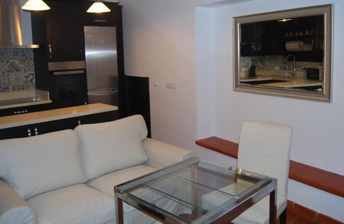 Constantina Apartment | Bodeguetas Apartments - Apartment 4 (2 People)