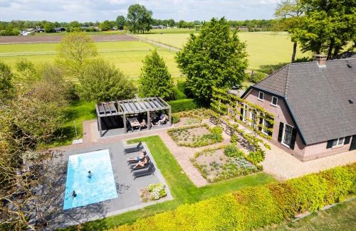 Municipality of Ede Villa | Boerderij Hoeve met privé zwembad | 18 personen