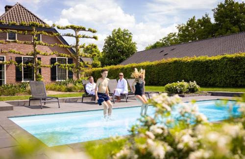 Municipality of Ede Villa | Boerderij Hoeve met privé zwembad | 18 personen