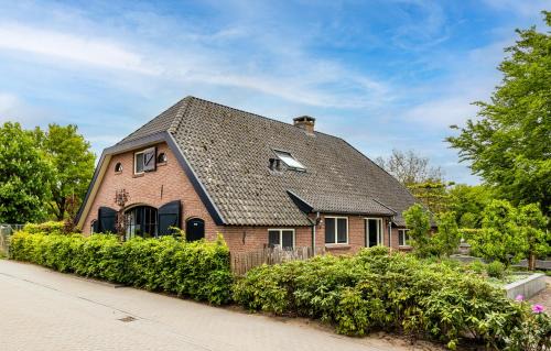 Municipality of Ede Villa | Boerderij Hoeve met privé zwembad | 18 personen