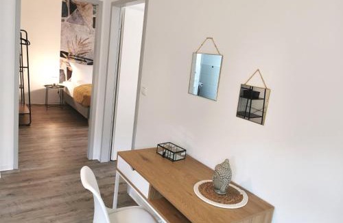 Erfurt Apartment | BohnApartments - Town House am Stadtpark - Terrasse - Parkplätze - WLAN
