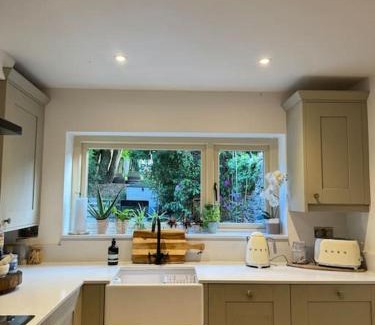 Steeple Aston House | Boho Chic Cottage & Wild Garden nr Soho Farmhouse