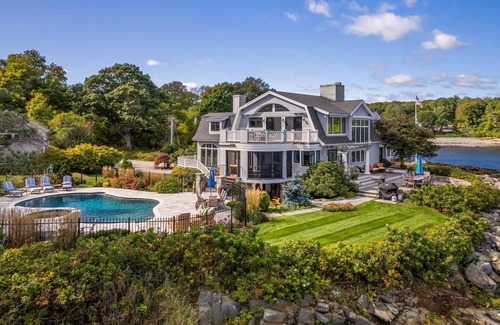 York House | Bold Ocean Views at Tigh-Na-Mara