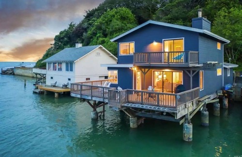 Bolinas House | Bolinas Beach Home - Over the water with spectacular views