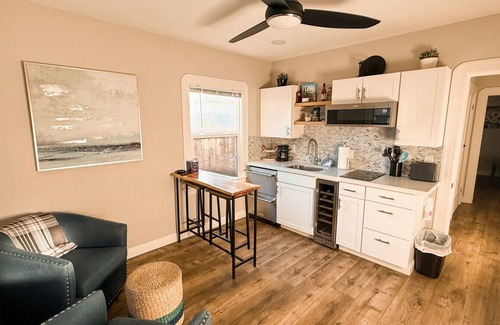 Concord Apartment | Bonifacio Suite | Entire Apartment