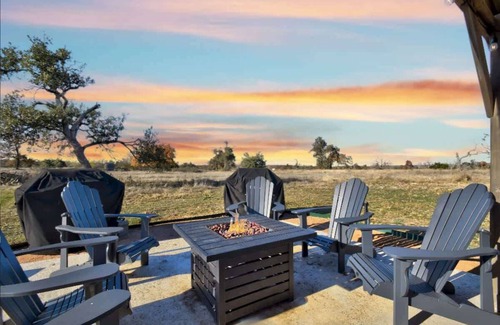 Fredericksburg Cottage | Bonny Bluebonnets Cottage With Stunning Hill Country Views