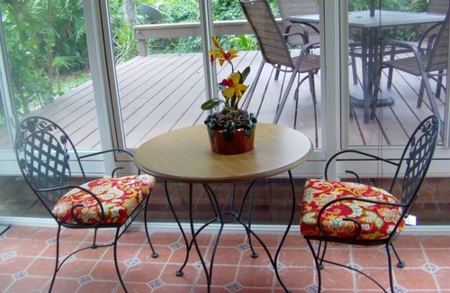 Vilano Beach House | BOOK NOW! Oct./Nov. Deals: St. Augustine tropical home nr Beach, Non-smoking