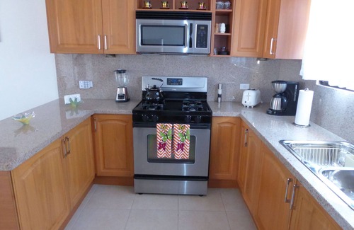 Esmeralda House | BOOK YOUR CHRISTMAS HOLIDAY IN ARUBA AT A BEAUTIFUL, PRIVATE HOME!