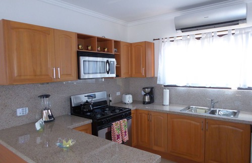 Esmeralda House | BOOK YOUR CHRISTMAS HOLIDAY IN ARUBA AT A BEAUTIFUL, PRIVATE HOME!
