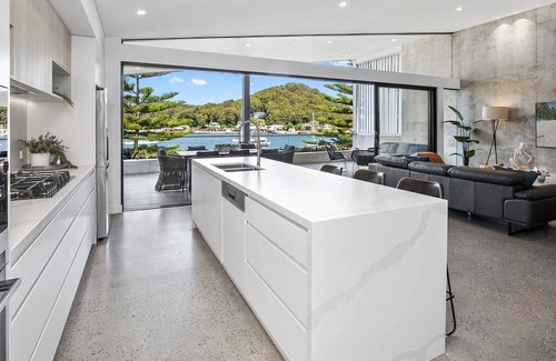Booker Bay Apartment | Booker Seaside - Luxury top level waterfront villa
