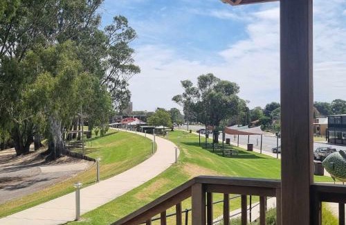 Tocumwal Resort | Boomerang Way Tourist Park