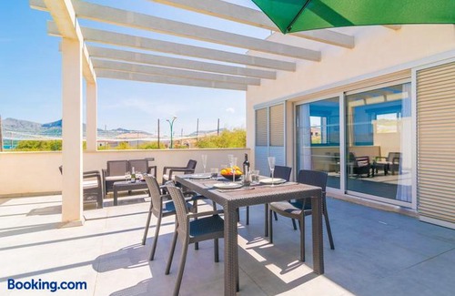 Son Serra de Marina Ski Chalet | Borges