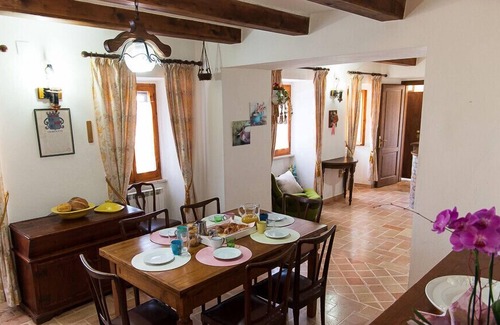 Serra Sant'Abbondio Villa | Borgo Antico Home Serra Sant'Abbondio Monte Catria by Yohome