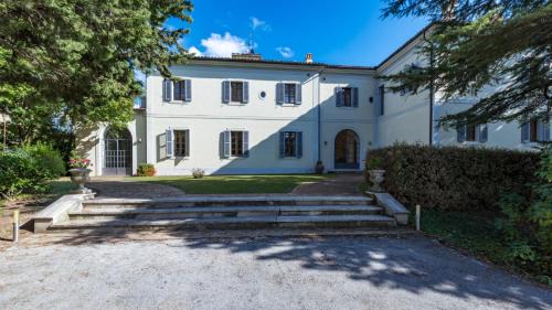 Camerino Villa | BORGO COLLE RIDENTE 13, Emma Villas