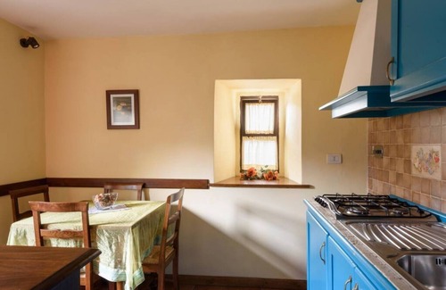 Raggiolo Apartment | Borgo Dei Corsi - ERCOLANI Apartment