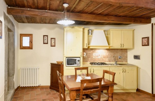 Raggiolo Apartment | Borgo dei Corsi - RIBUSTINO 1 Apartment