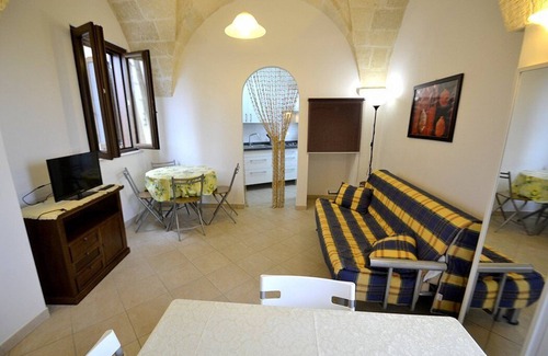 Diso House | Borgo Salino F: A characteristic and welcoming apartment in the characteristic style of the Apulian countryside, with Free WI-FI.