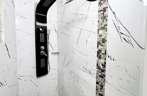 Provenza Hotel | Boscaje SolarPunk Habitat