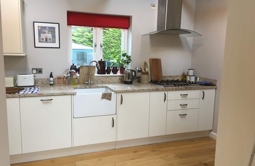 Bosham House | Bosham/Goodwood, close to water with Pool - Stunning!