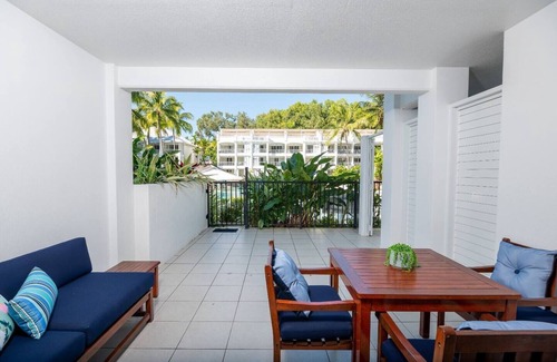 Palm Cove Apartment | Bottlebrush A Beachside Resort Paradise