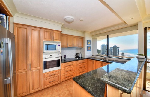 Main Beach Apartment | Bougainvillea Luxury Apartments