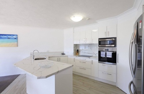 Main Beach Apartment | Bougainvillea Luxury Apartments