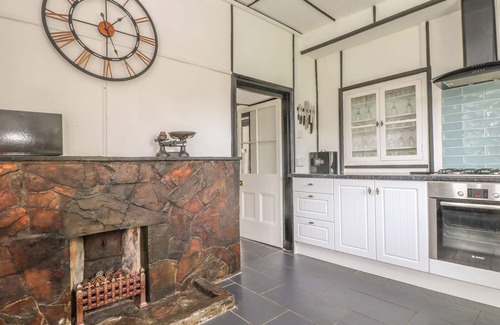 Lelant Cottage | BOUNDYS HOUSE, pet friendly, country holiday cottage in St Ives