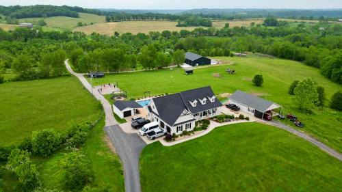 Lawrenceburg House | Bourbon Barrel Cottages Main House