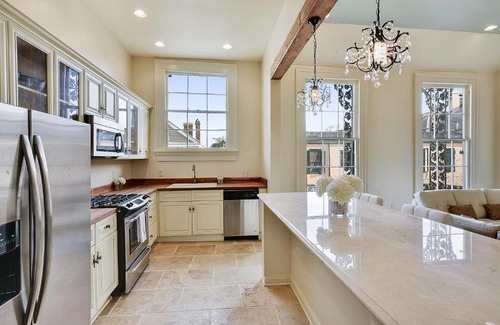 Faubourg Marigny Apartment | Bourbon Street Condos