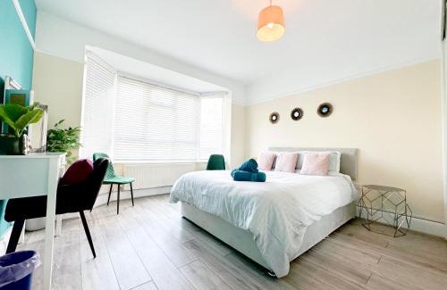 Bournemouth City Centre Apartment | Bournemouth 3 Bedroom - Parking