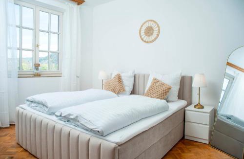 Brodenbach Apartment | Boutique Apartments in Villa direkt an der Mosel