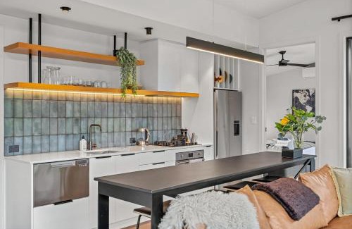 Mangawhai Heads House | Boutique Coastal Retreat with Bath Walk to Beach