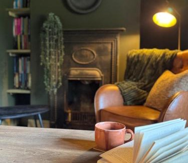Tatton Park House | Boutique Country Cottage