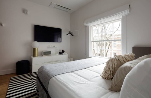 North Downtown Hotel | Boutique Hotel Room above The Jefferson Theater on the Downtown Mall