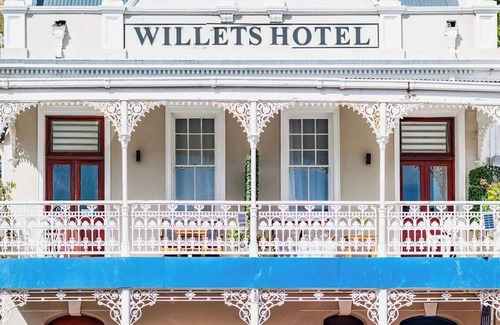 Simon's Town Apartment | Boutique Hotel Attic Retreat in Coastal Navy Town
