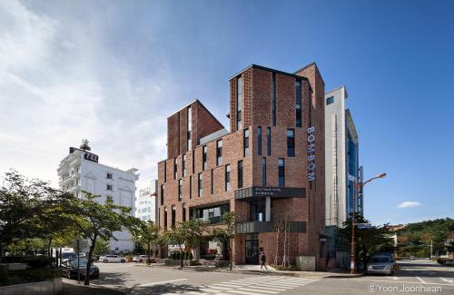 Gyo-dong Hotel | Boutique Hotel BomBom