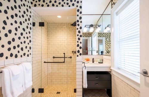 Town of Ledyard Hotel | Boutique Hotel in the Heart of Charming Historic Finger Lakes Village