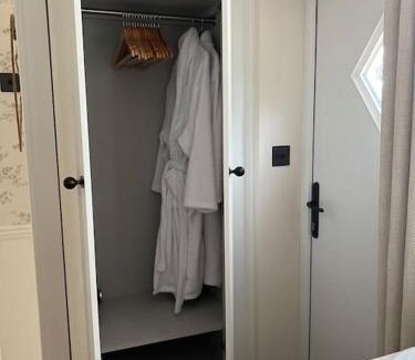 North Marston Apartment | Boutique style self contained annexe with garden