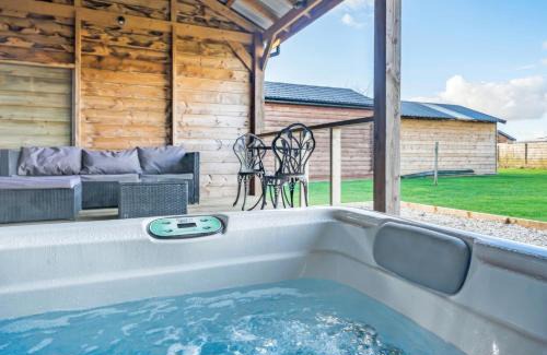 Coleford Resort | Bowbrook Lodges