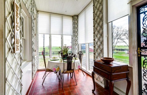 Oakland House | Bowling Green House with Shared Pool!