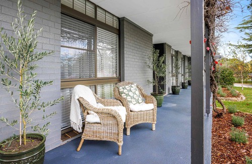 Bowral House | Bowral Beauty with Fire Place