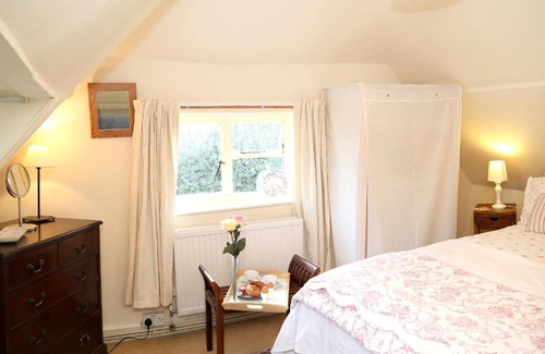 Eastling House | Box Cottage