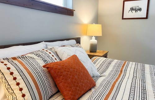 Bozeman House | Bozeman Modern Family Friendly with Rooftop Deck