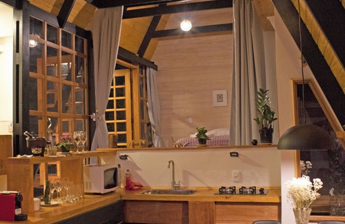 Campos do Jordao Ski Chalet | Chalet Mon Amour 2 - Where love is found. Hydro, fireplace, 3 minutes from the center.