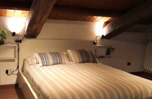 Bra Apartment | Bra Inn-Attic room in the center of Bra