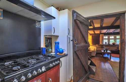 Dormansland Cottage | Bracken