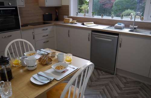 Castle Douglas Cottage | Braidwood - a house that sleeps 9 guests in 4 bedrooms